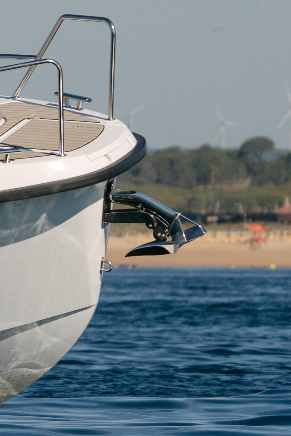 anchor bow Yamarin