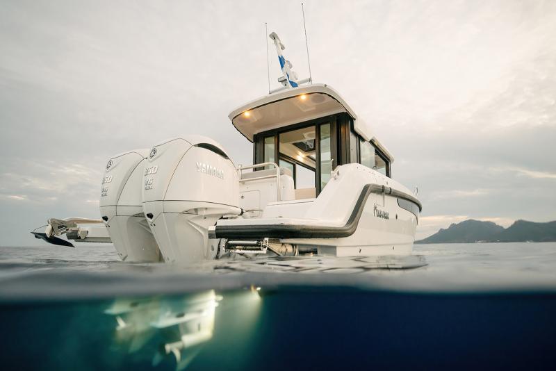 Yamarin Aura Cabin with twin Yamaha outboards