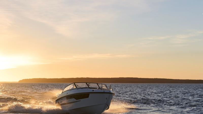 Yamarin 67 Day Cruiser motor boat