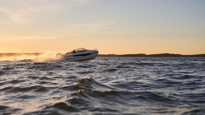 Yamarin 67 Day Cruiser motor boat