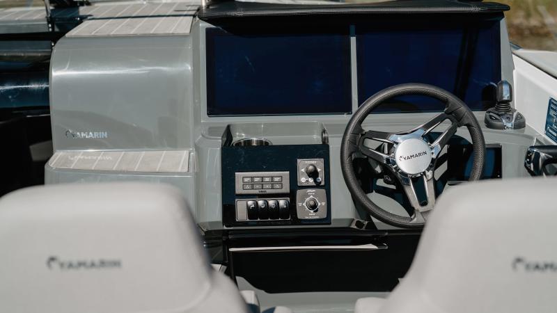 Yamarin 88 DC Express Cruiser cockpit with double 16" displays