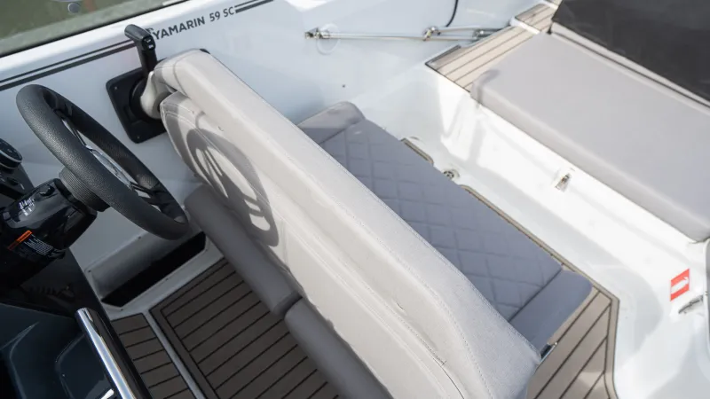 Yamarin 59 Side Console